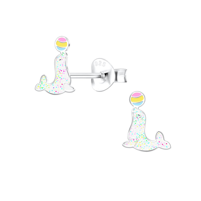 Joy|S - Zilveren zeehond oorbellen - 6 x 8 mm - glitter wit