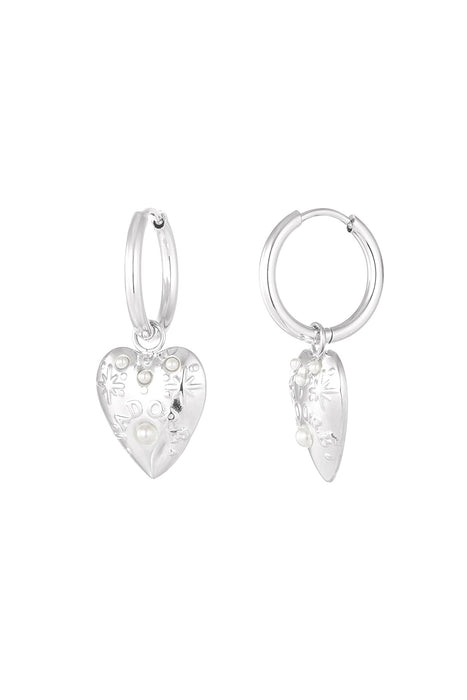 Joy Ibiza - hartje oorbellen - hartje bedel oorringen bewerkt met pareltjes - klap scharnier sluiting - ear party boho - bohemian style - stainless steel