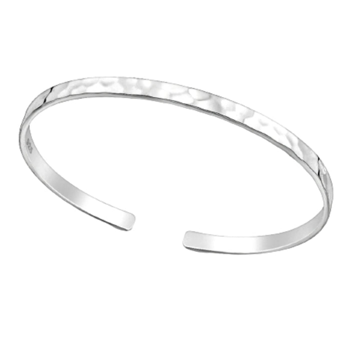Joy|S - Zilveren armband - bangle hammered - massief - breedte 4 mm