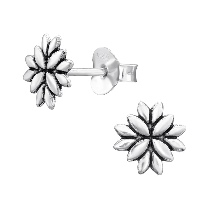 Joy|S - Zilveren bloem oorbellen - 7 mm - fantasie bloem - geoxideerd