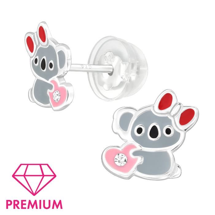 Joy|S - Zilveren koala oorbellen - grijs met roze hartje en rood strikje - kinderoorbellen - extra zacht sluiting (vlindersluiting met siliconen omhulsel)