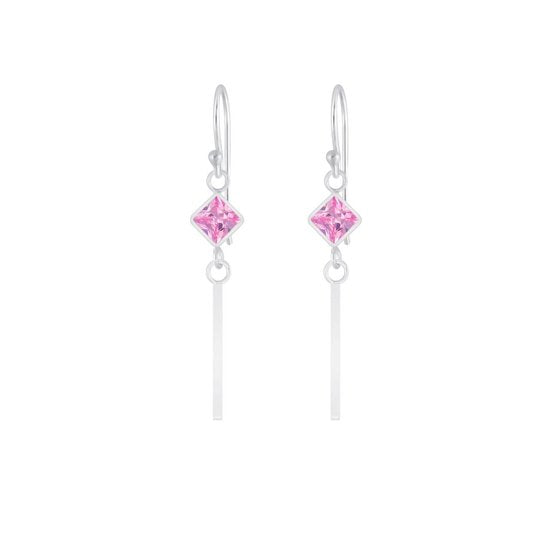 Joy|S - Zilveren zirkonia ruit oorbellen met bar (staaf) roze