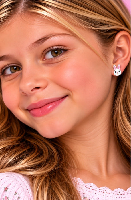Joy|S - Zilveren konijn oorbellen - 7 x 9 mm - wit met roze oortjes  - oorknoppen voor kinderen - sterling zilver 925