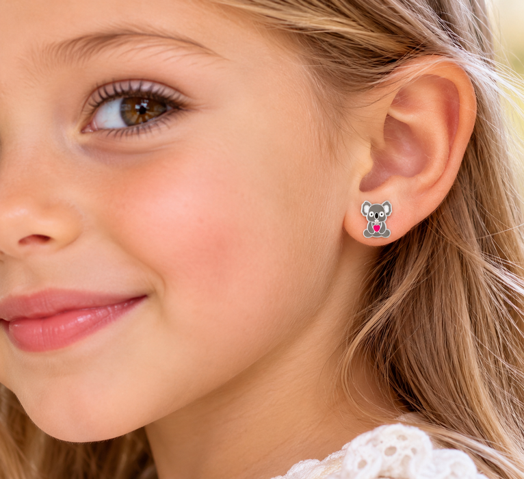 Joy|S - Zilveren koala oorbellen met roze hartje - 9 x 8 mm