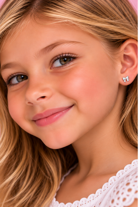 Joy|S - Zilveren strikje oorbellen - 5 x 4 mm - gepolijst - strik oorknopjes - sterling zilver 925